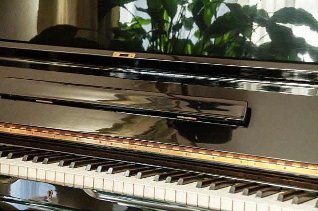 楽器を買わずに音楽教室へ!?キハラ楽器独自のレンタル制度