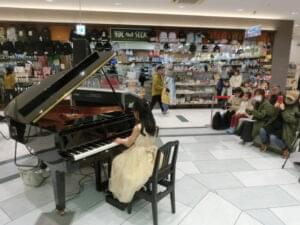 自作曲のライブ演奏